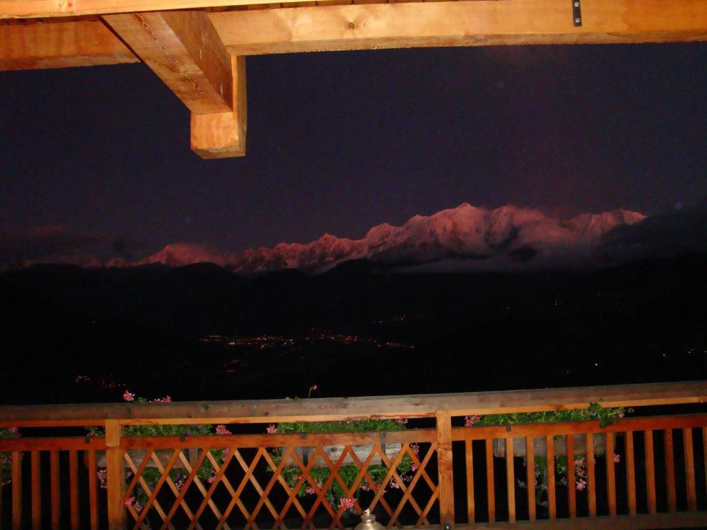 הוילה סלאנש La Joubarbe Au Balcon Du Mont-Blanc מראה חיצוני תמונה